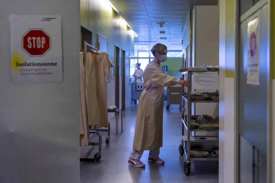 Eine Schwierigkeit, mit der sich das Kantonsspital Baselland konfrontiert sieht: Man müsse genau abwägen, wann man die Polizei rufen darf. (Archivbild)