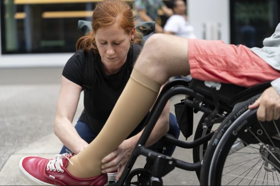 Deshalb müssen laut der Limita klare Regeln für den physischen Kontakt festgelegt werden. (Symbolbild)