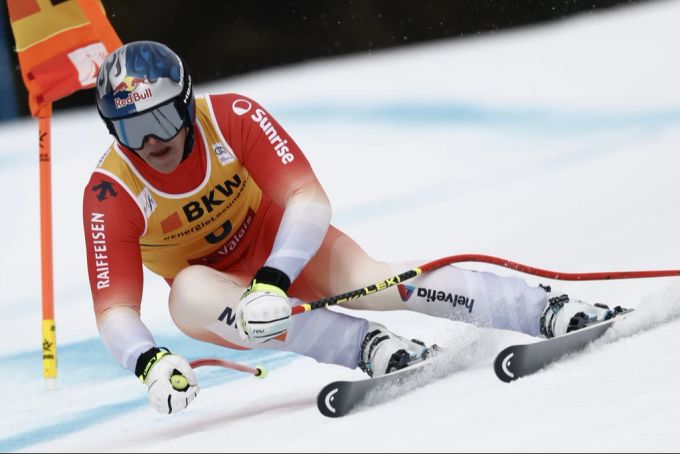 Franjo von Allmen verpasst das Super-G-Podest in Crans-Montana. Franjo von Allmen