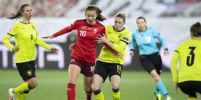 Malin Gut im Trikot der Schweizer Nati bei der Quali zur EM 2022. Malin Gut