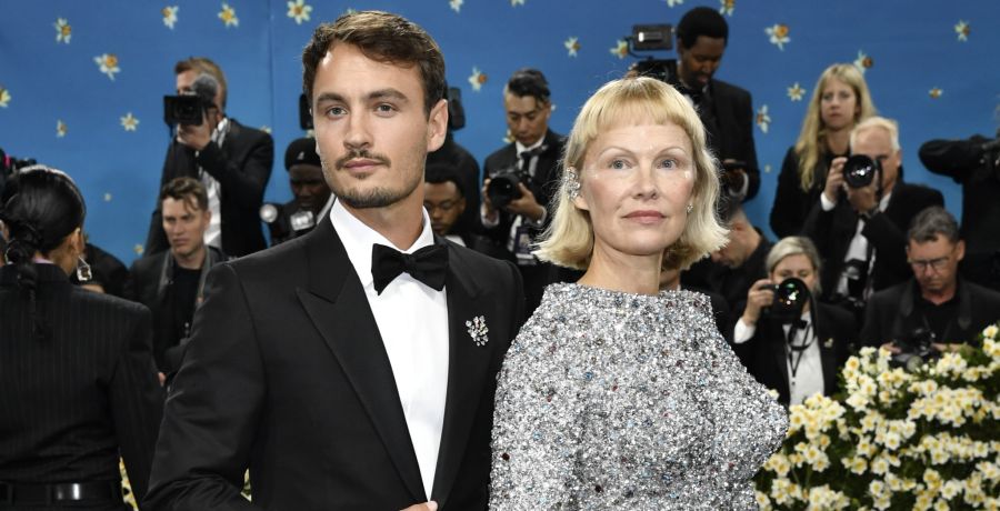met gala pamela anderson