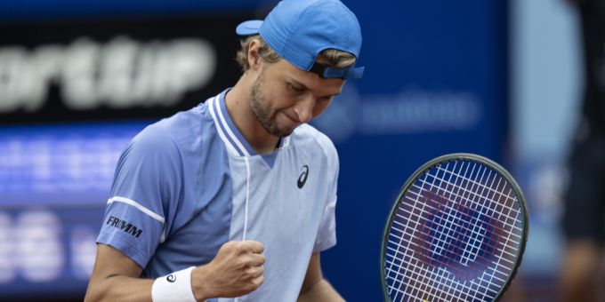 Leandro Riedi steht in Nottingham im Viertelfinal. (Archiv) Leandro Riedi