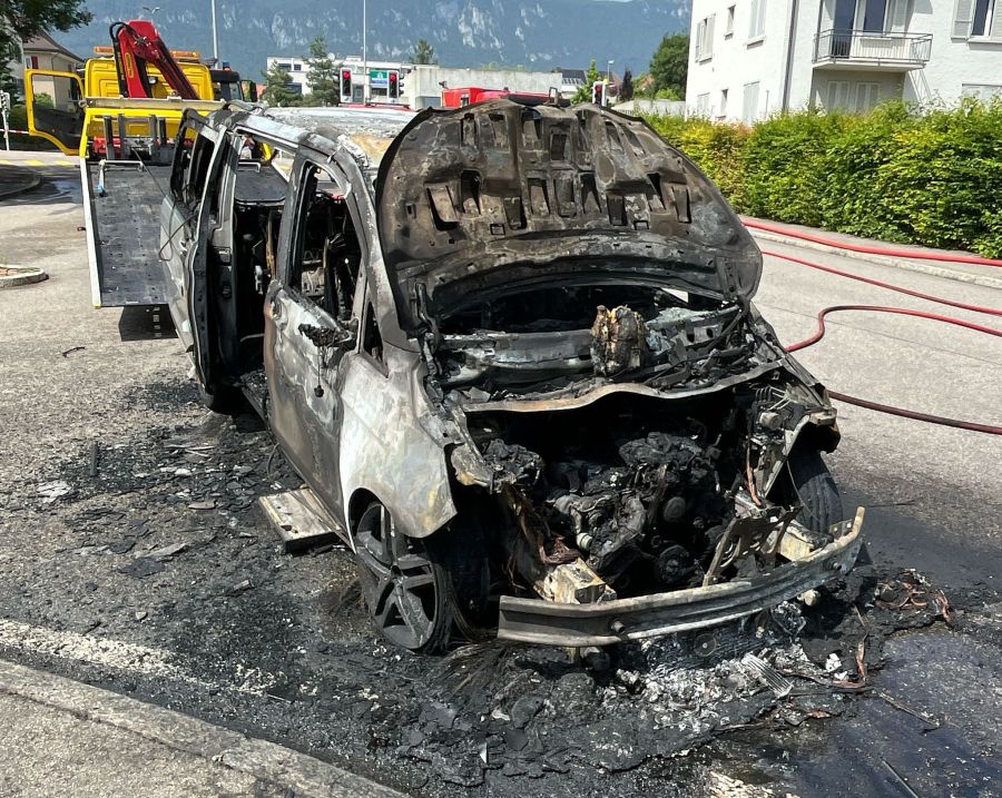 Ausgebranntes Auto