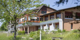 «Seematt» - Gemeinde Eich LU kann Kurhaus am Sempachersee kaufen