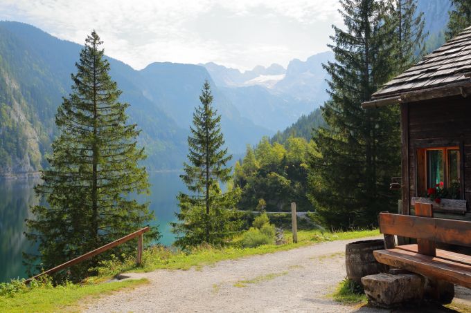 Mit der veganen Verpflegung setzt Gesäuse einen neuen Standard im Alpentourismus. (Symbolbild) vegan wandern symbol