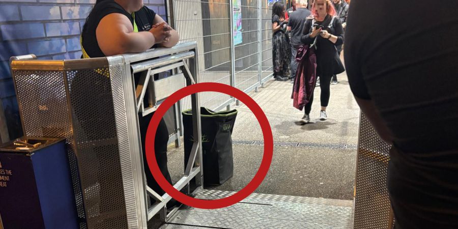 Hallenstadion Ghost Handyfrei