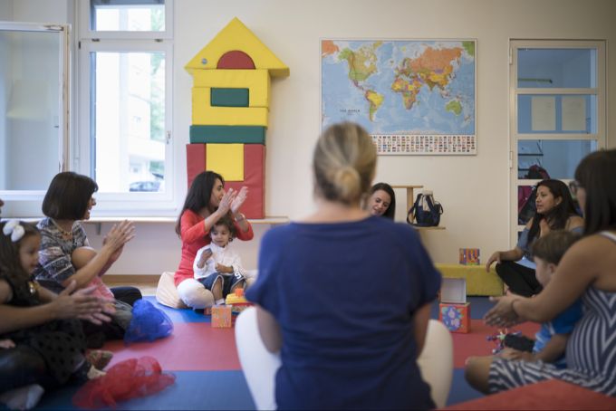 In Zürich gibt es bereits Integrationskurse, wie der transkulturelle Mutter-Kinder Integrationskurs. Zürich Mutter Kindgruppe