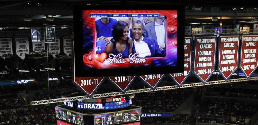 kiss cam