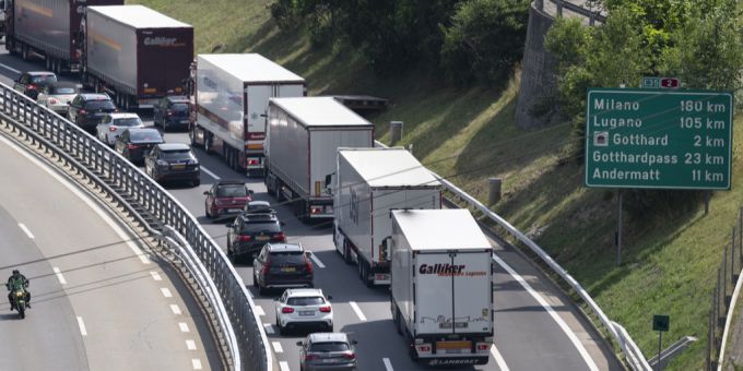 Der Schweizerischen Nutzfahrzeugverbands Astag registriert jedes Jahr eine höheres Stauaufkommen. Stau