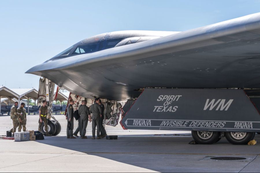 b-2-bomber usa iran