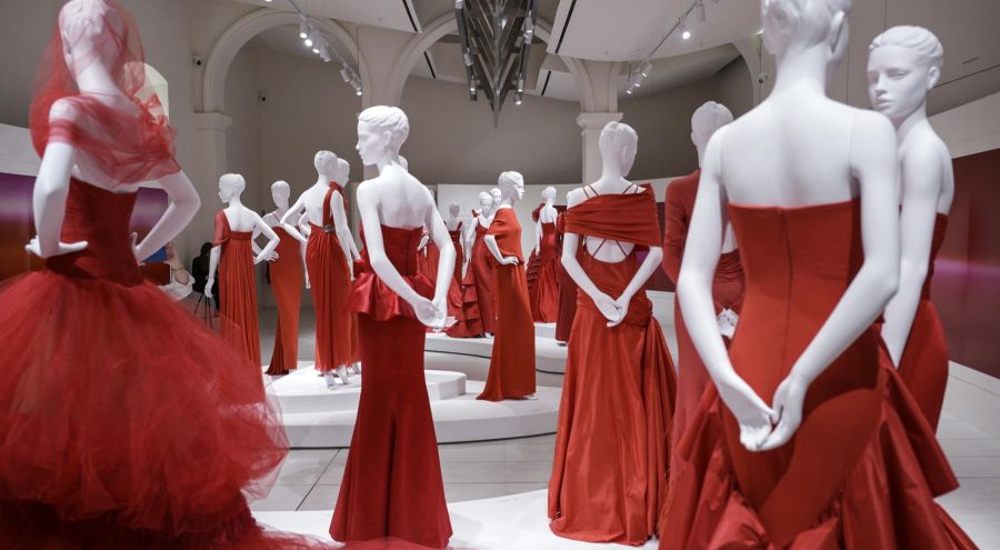 Modedesigner Valentino Rot