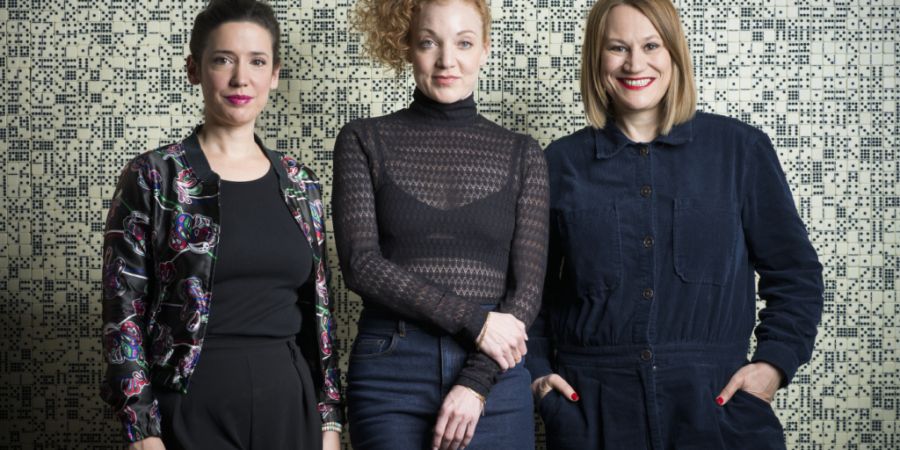 Nach fünf Jahren haben die Podcasterinnen Gülsha Adilji, Yvonne Eisenring und Maja Zivadinovic (v.l.n.r.) das Ende ihres Projekts «Zivadiliring» bekannt gegeben. (Archivbild)