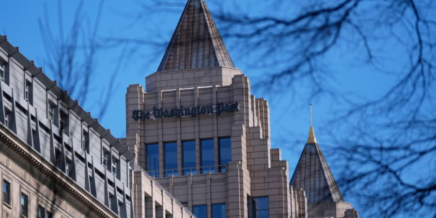 Am Mittwoch war bekanntgeworden, dass das fast 150 Jahre alte Traditionsblatt «Washington Post» wegen heftiger wirtschaftlicher Einbussen Sparmassnahmen einleitet: der Sitz am One Frank...