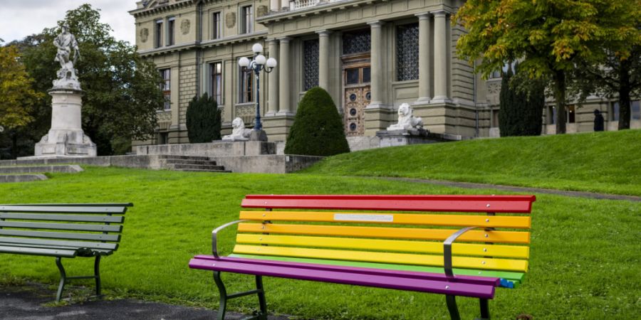 Der Bundesrat will LGBTIQ-Personen besser vor Hassverbrechen und Gewalt schützen. Dafür hat er einen Aktionsplan verabschiedet, im Auftrag des Parlaments. (Themenbild)