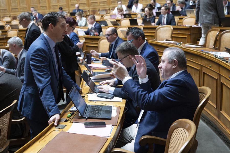 Vom 27. bis 30. April trifft sich das Schweizer Parlament zur Sondersession.