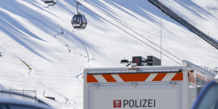Im Skigebiet Engelberg-Titlis ist am Mittwochvormittag eine Gondel abgestürzt.