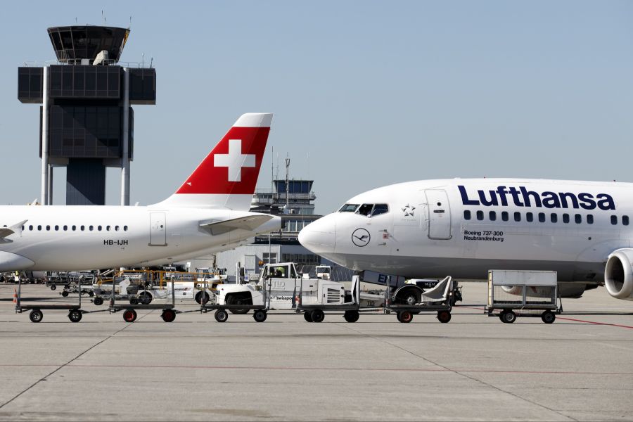Nebst der Swiss reagieren auch andere Airlines entsprechend auf die erhöhte Nachfrage. Die Lufthansa etwa bietet Extraflüge nach Asien und Afrika an.