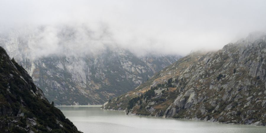 Die Bau-, Energie-, Verkehrs- und Raumplanungskommission des Grossen Rates möchte unter anderem, dass zusätzliches Wasserkraftpotenzial für die Energiewende genutzt wird. (Archivbild)