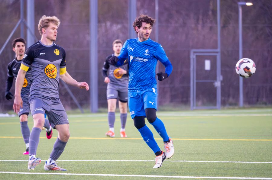 Nur drei Schüsse gab es bis zur 45. Minute auf die beiden Tore.