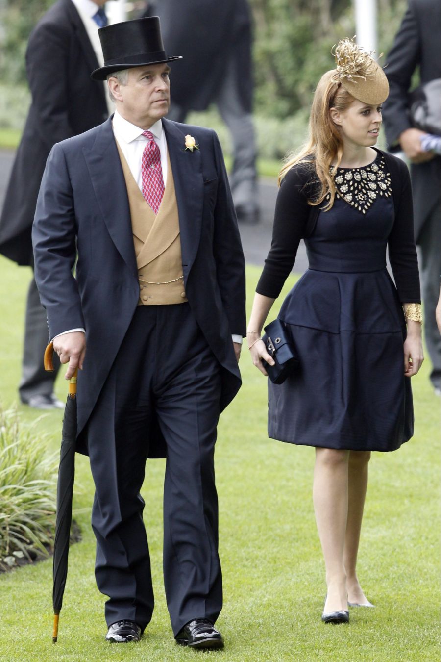 Ex-Prinz Andrew und seine Tochter Prinzessin Beatrice im Jahr 2013.
