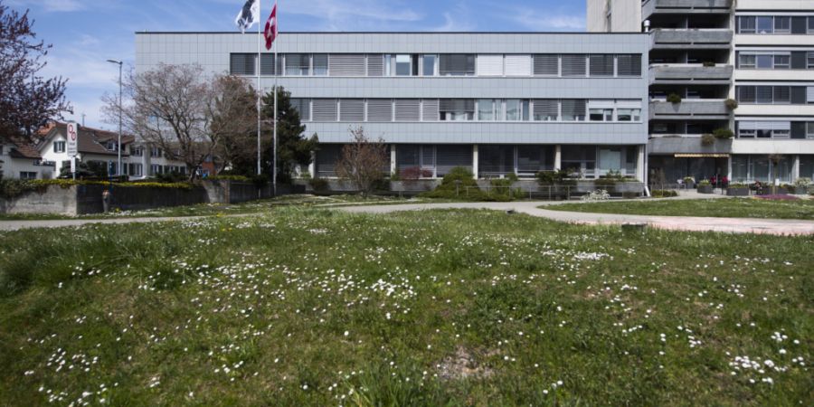 Am Spital Herisau sollen sich nach dem Willen der Regierung künftig auch private Investoren beteiligen können. (Archivbild)