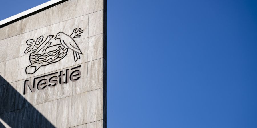 Nestlé ist zwischen Januar und März vor allem durch Preiserhöhungen gewachsen. (Archivbild)