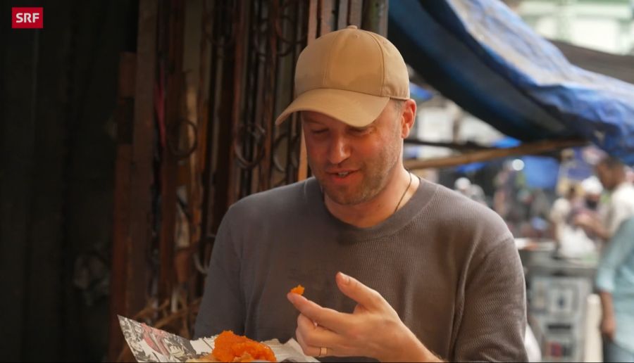 Manchmal weiss er gar nicht, was er gerade isst.