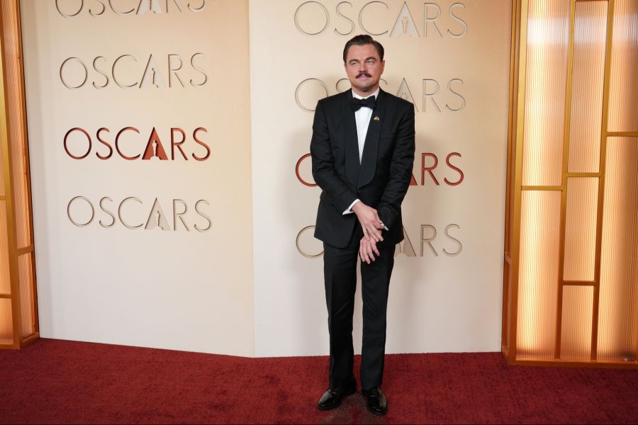 Neben seinem Auftritt sorgt auch DiCaprios Privatleben weiterhin für Gesprächsstoff. Der Schauspieler ist seit 2023 mit Vittoria Ceretti (27) liiert.