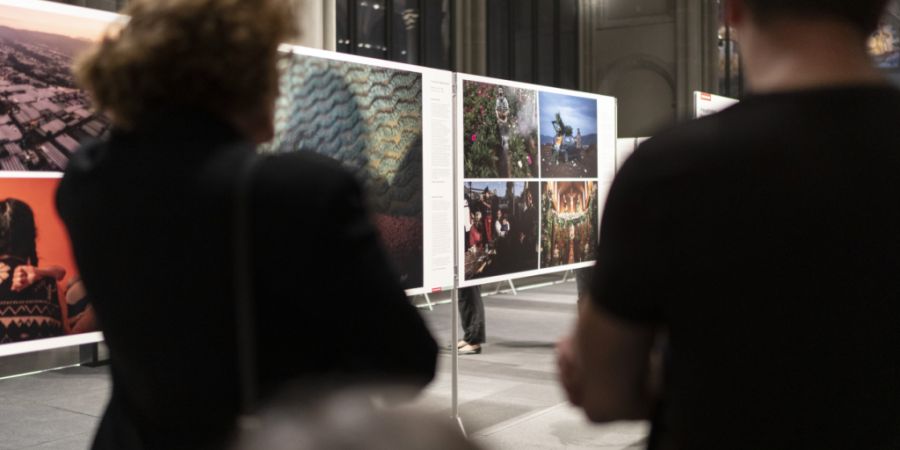 Bald sollen Corine Mauchs Anzüge im Zürcher Landesmuseum hängen. Das Museum widme der abtretenden Stadtpräsidentin eine Ausstellung, schreibt der «Tages-Anzeiger» am 1. April.  (Arc...