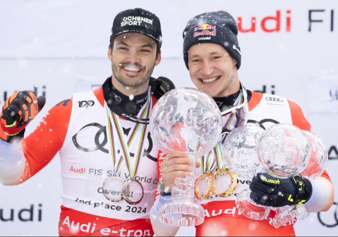 Marco Odermatt und Loïc Meillard feiern einen Doppelsieg im Gesamtweltcup. Marco Odermatt