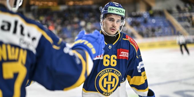 Valetin Nussbaumer ist einer von vier Akteuren des HC Davos, die am Prospect Camp der Nati teilnehmen. Valentin Nussbaumer HC Davos