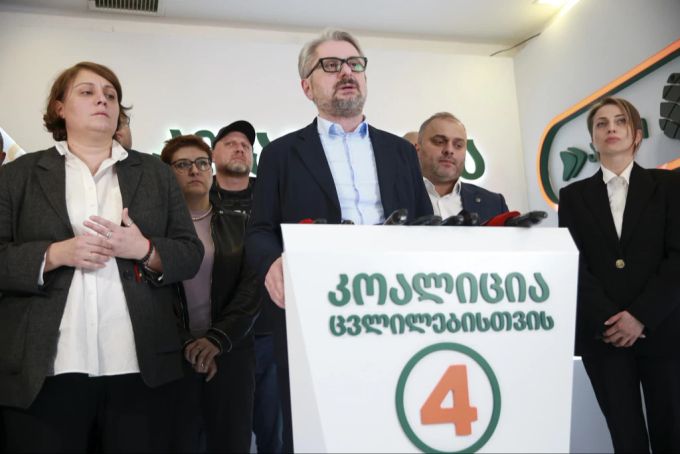 Nika Gwaramia sieht die Wahl als «der Opposition gestohlen» an. Opposition
