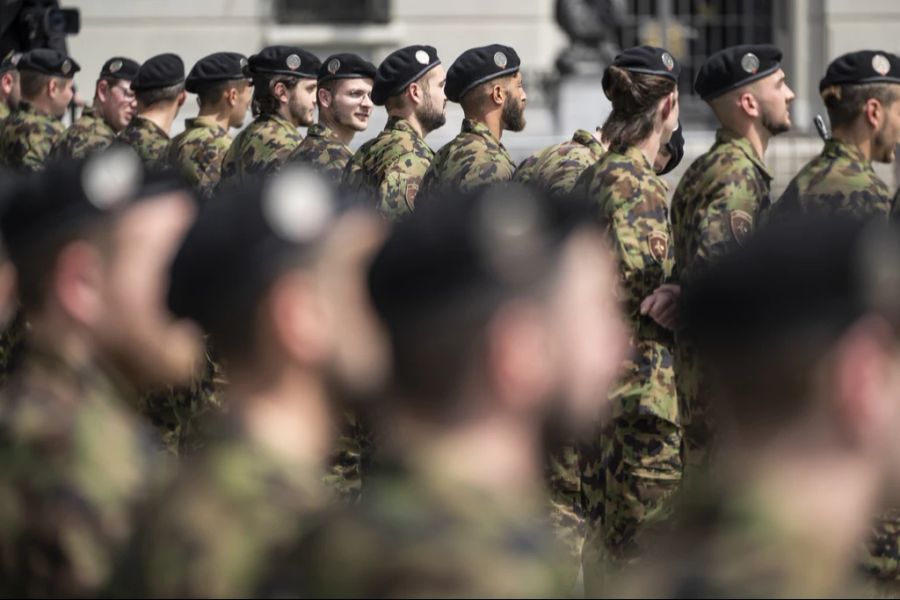 «Das Ausmass überrascht uns», sagt Jan Imhof von «Queerofficers», dem Verein von queeren Angehörigen der Armee. (Symbolbild)