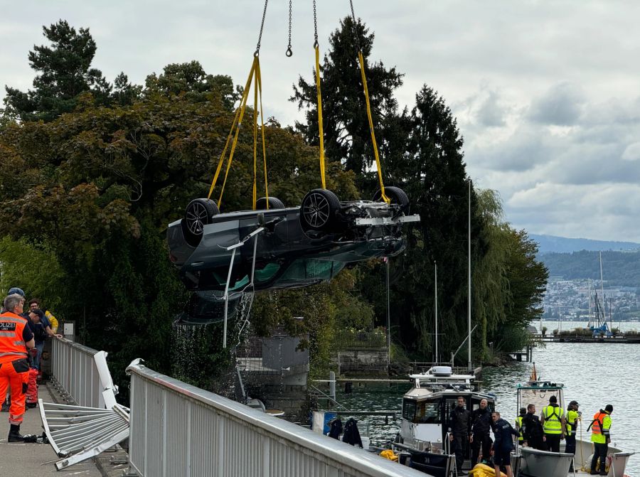 Der Fahrer ist in kritischem Zustand im Spital.