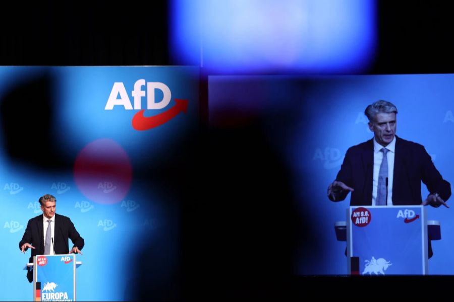 Die AfD will deswegen austreten und eine neue europäische Gemeinschaft gründen.