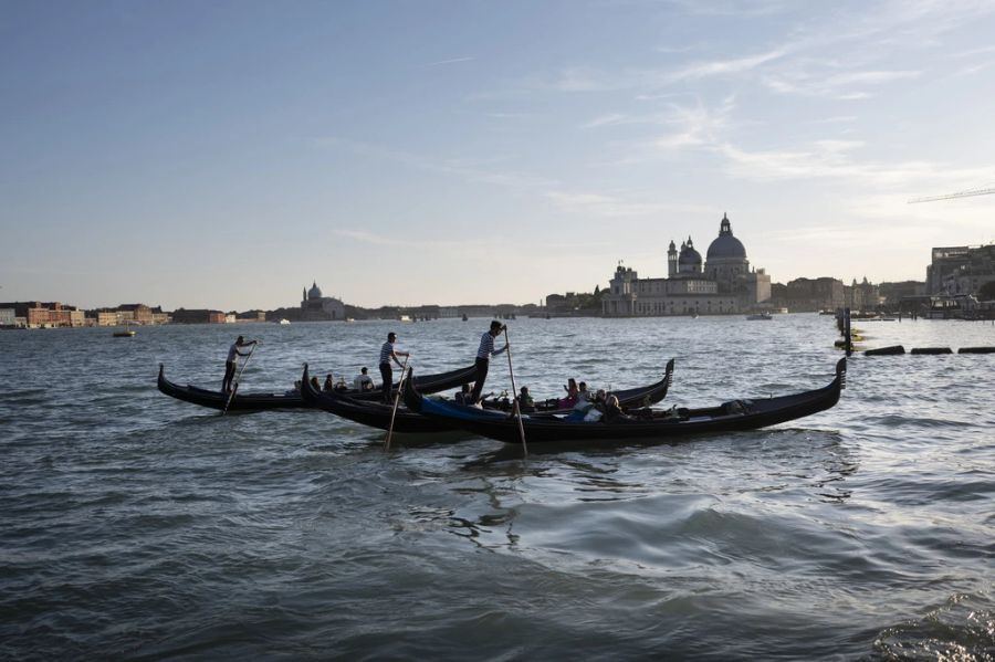 gondolieri venedig