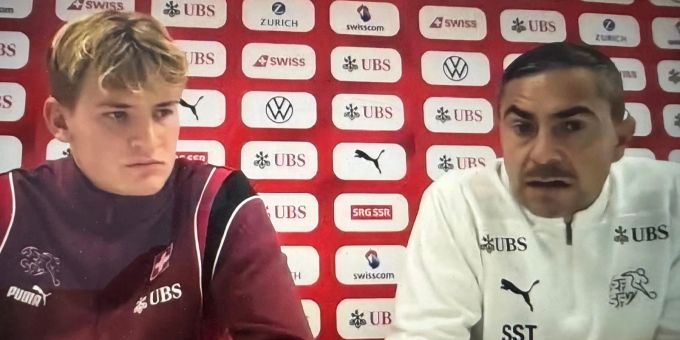 Pascal Loretz und Sascha Stauch vor dem Spiel gegen Finnland. U21-Nati