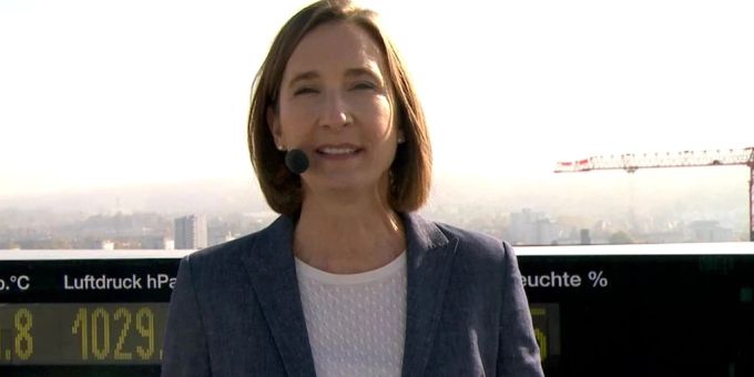 SRF-Meteorologin Sabine Balmer moderiert aus dem Zürcher Leutschenbach. SRF