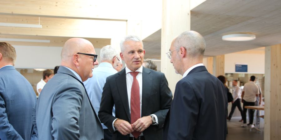 Egger bittet Jans aufs Parkett