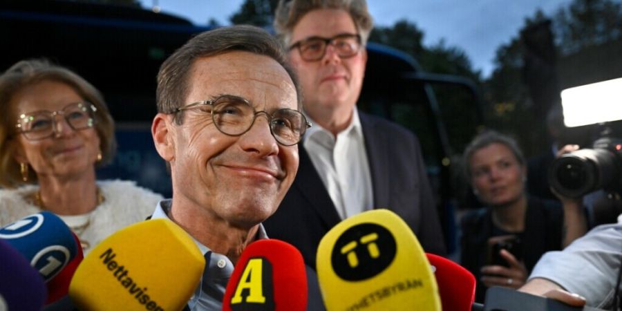 ARCHIV - Der schwedische Ministerpräsident Ulf Kristersson trifft zur Wahlnacht der Moderaten Partei ein. (zu dpa: «Vorläufiges Ergebnis: Mehrheit für Opposition in Schweden») Foto...