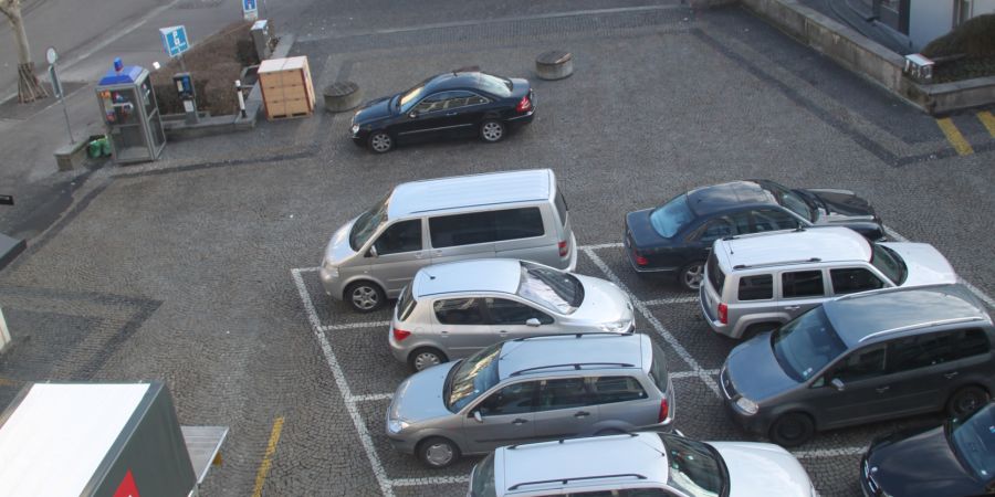Die Parkplätze neben dem Restaurant Blumenmarkt, unweit vom Marktplatz, wurden beispielsweise bereits aufgehoben