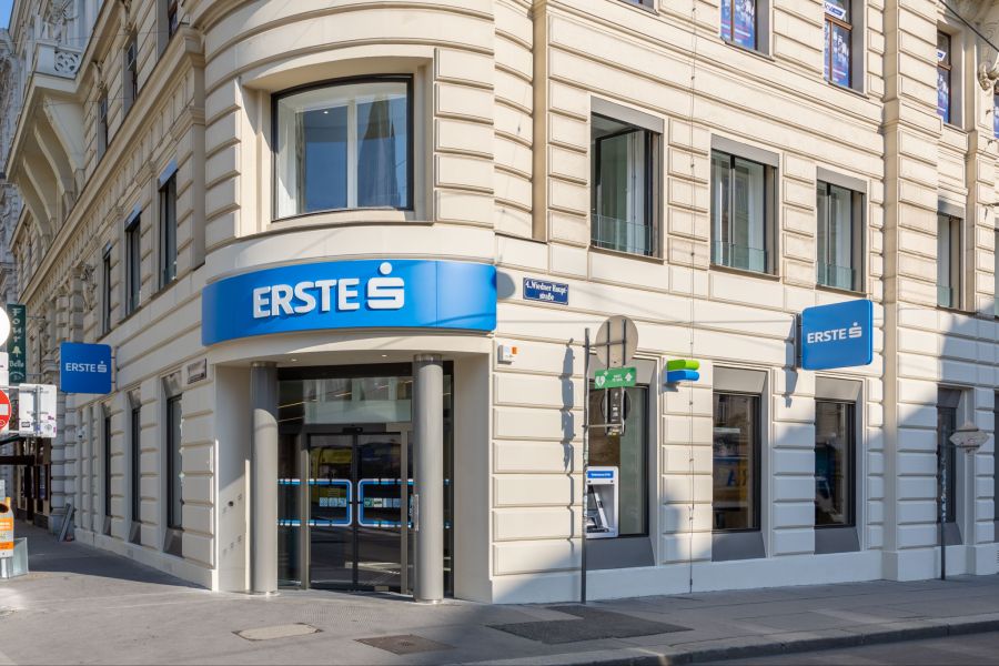 Als sich die Bank meldete, brachte er das Geld sofort zurück.