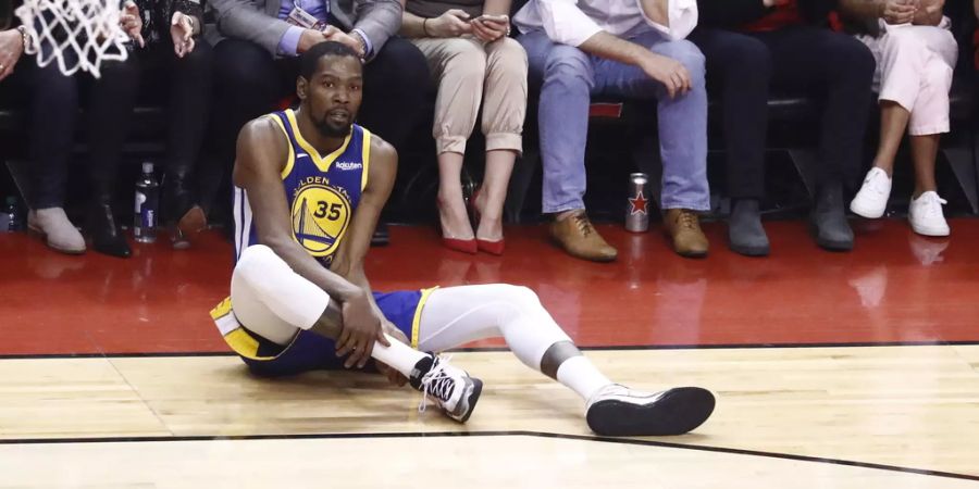 Kevin Durant schafft es mit 65,4 Mio. Dollar in die Top Ten der bestbezahlten Sportler 2019.