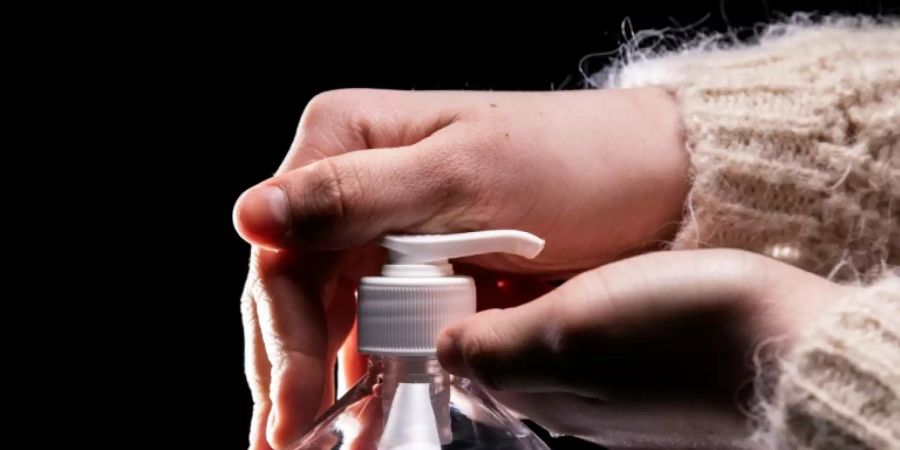 Wodka-Desinfektionsgel hilft nicht gegen Coronavirus