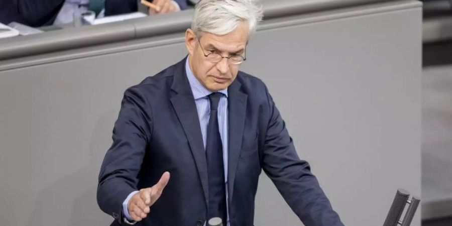 CDU-Innenpolitiker Mathias Middelberg: «Wir haben im Koalitionsvertrag vereinbart, dass wir Zuwanderung steuern wollen.». Foto: Christoph Soeder/dpa