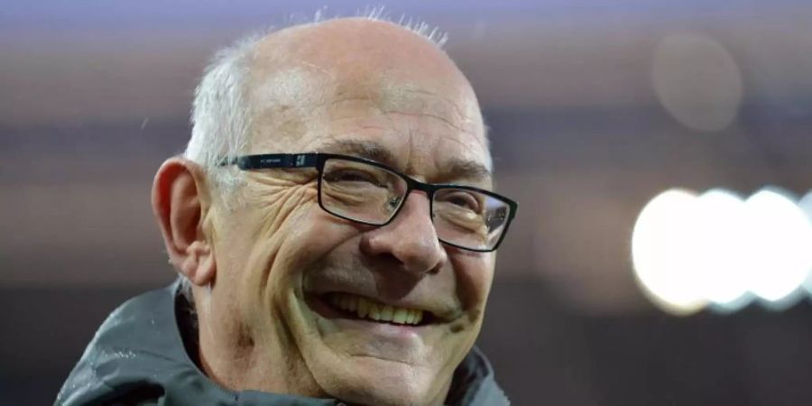 Werder Bremens Ehrenpräsident Klaus-Dieter Fischer spricht sich für das Weitermachen mit Trainer Kohfeldt aus. Foto: picture alliance / dpa
