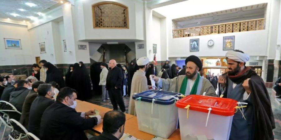 Stimmabgabe in Teheran