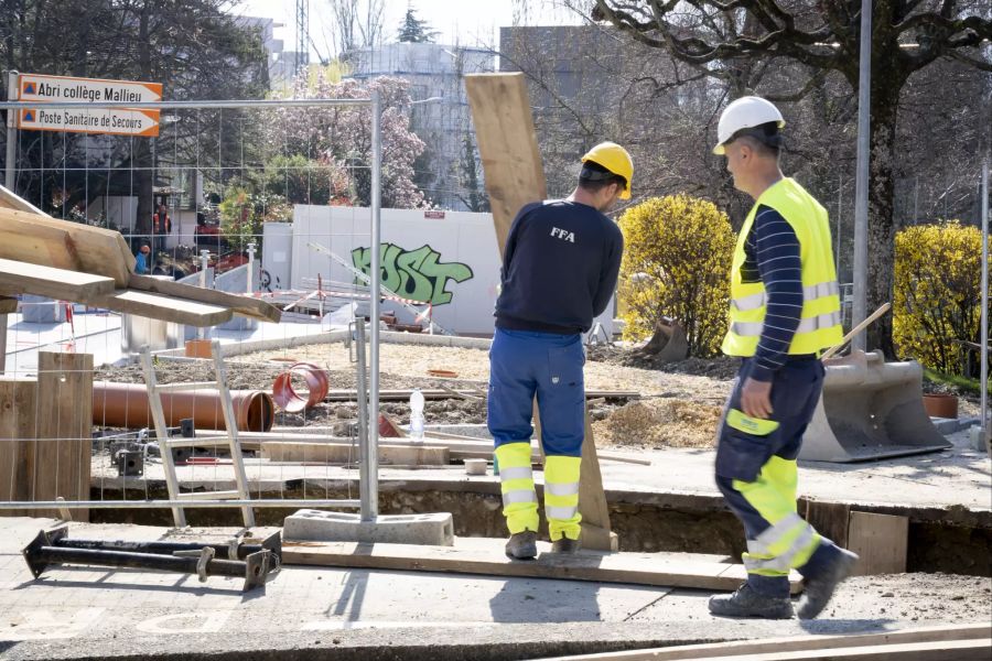 Auf Baustellen wird trotz des Coronavirus weiter gearbeitet.