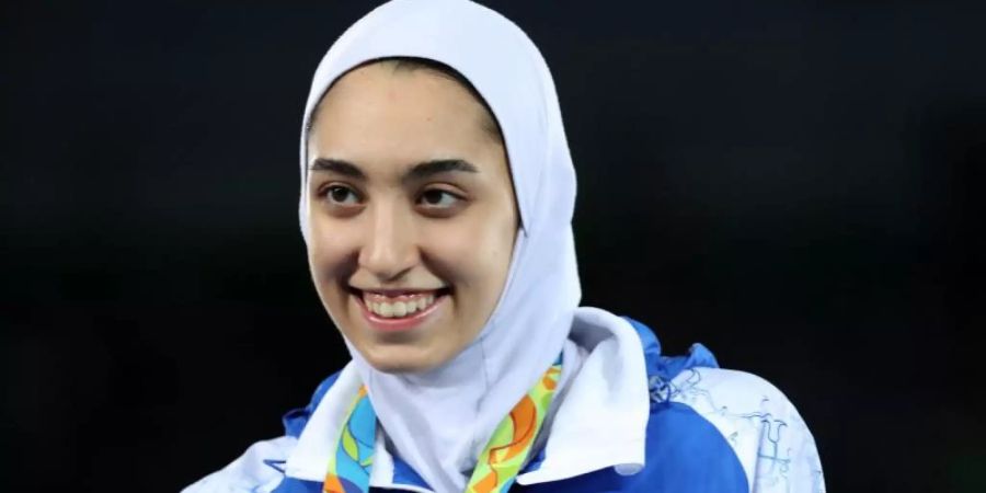 Irans einzige Olympia-Medaillengewinnerin kehrt ihrem Land den Rücken: Kimia Alisadeh. Foto: Tatyana Zenkovich/epa/dpa