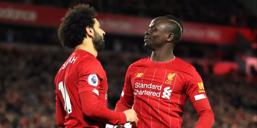 Bei Liverpool würde er an der Seite von Mohamed Salah (l.) und Sadio Mané auflaufen.